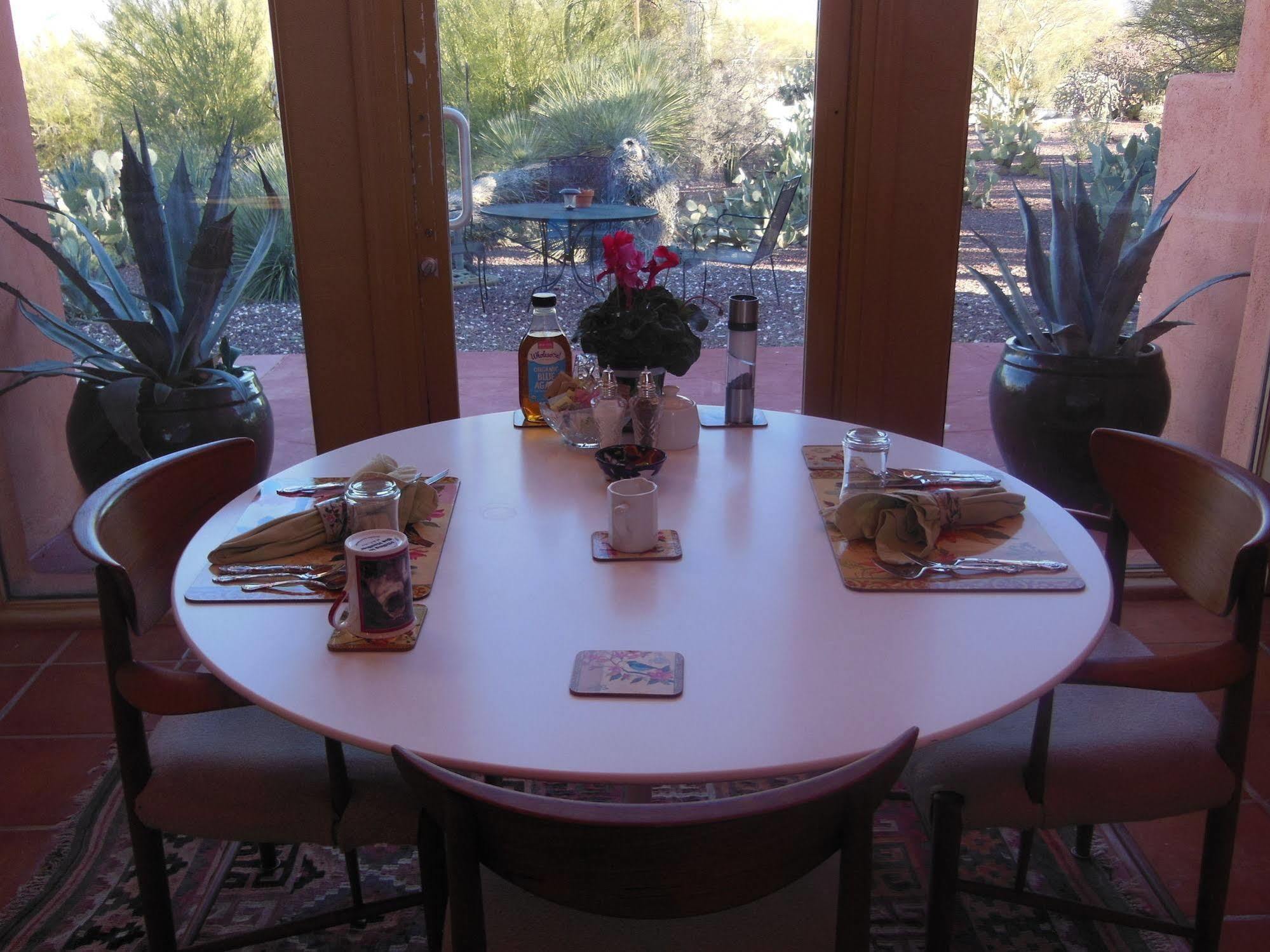 The Suncatcher Fine Country Inn Tanque Verde Екстериор снимка